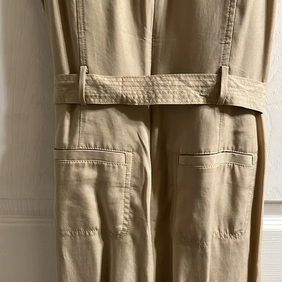 Banana Republic jumpsuit 6 - Picture 6 of 8